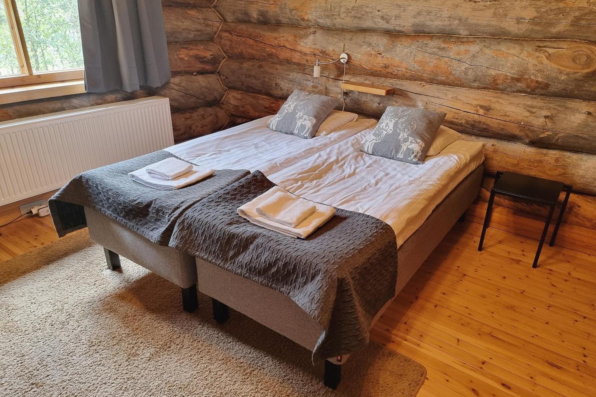 Kuukkeli Log Houses Aurora Resort Saariselka Oda fotoğraf