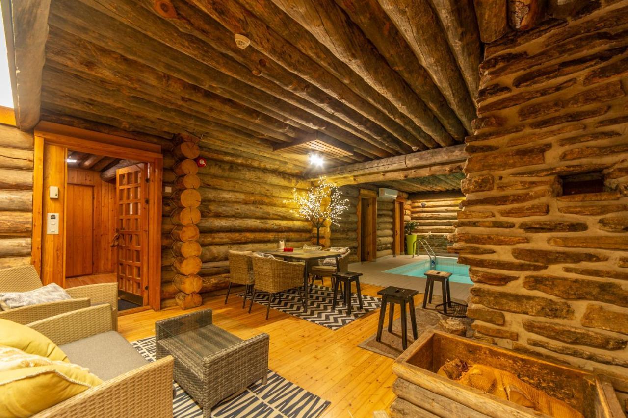 Kuukkeli Log Houses Aurora Resort Saariselka Dış mekan fotoğraf